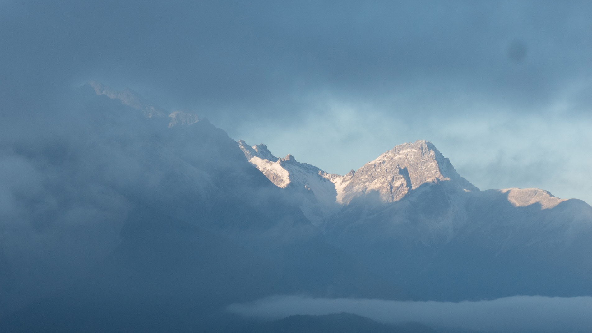 Sent | Chasa Spadla, vue de la fenêtre